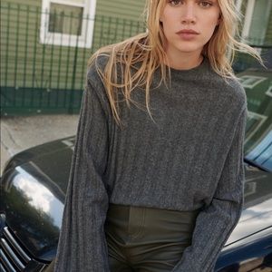 NWT Zara oversized ribbed sweater size M/L